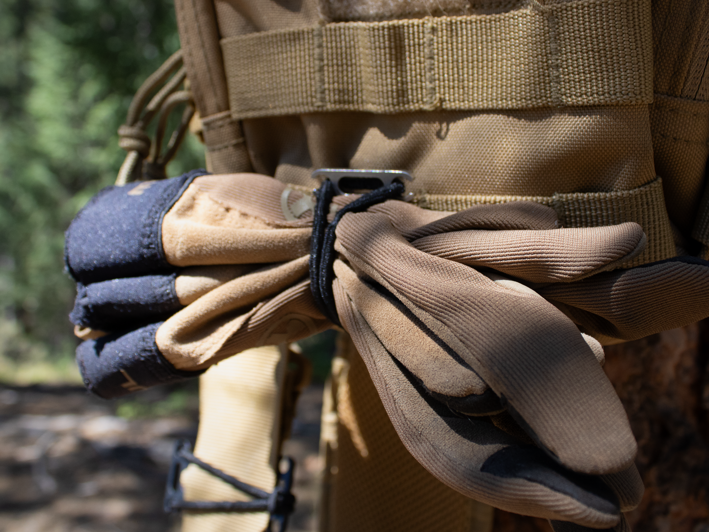 Anta© - Strap Retainer and Line Tensioner (Gear Storage, Molle Compatible)