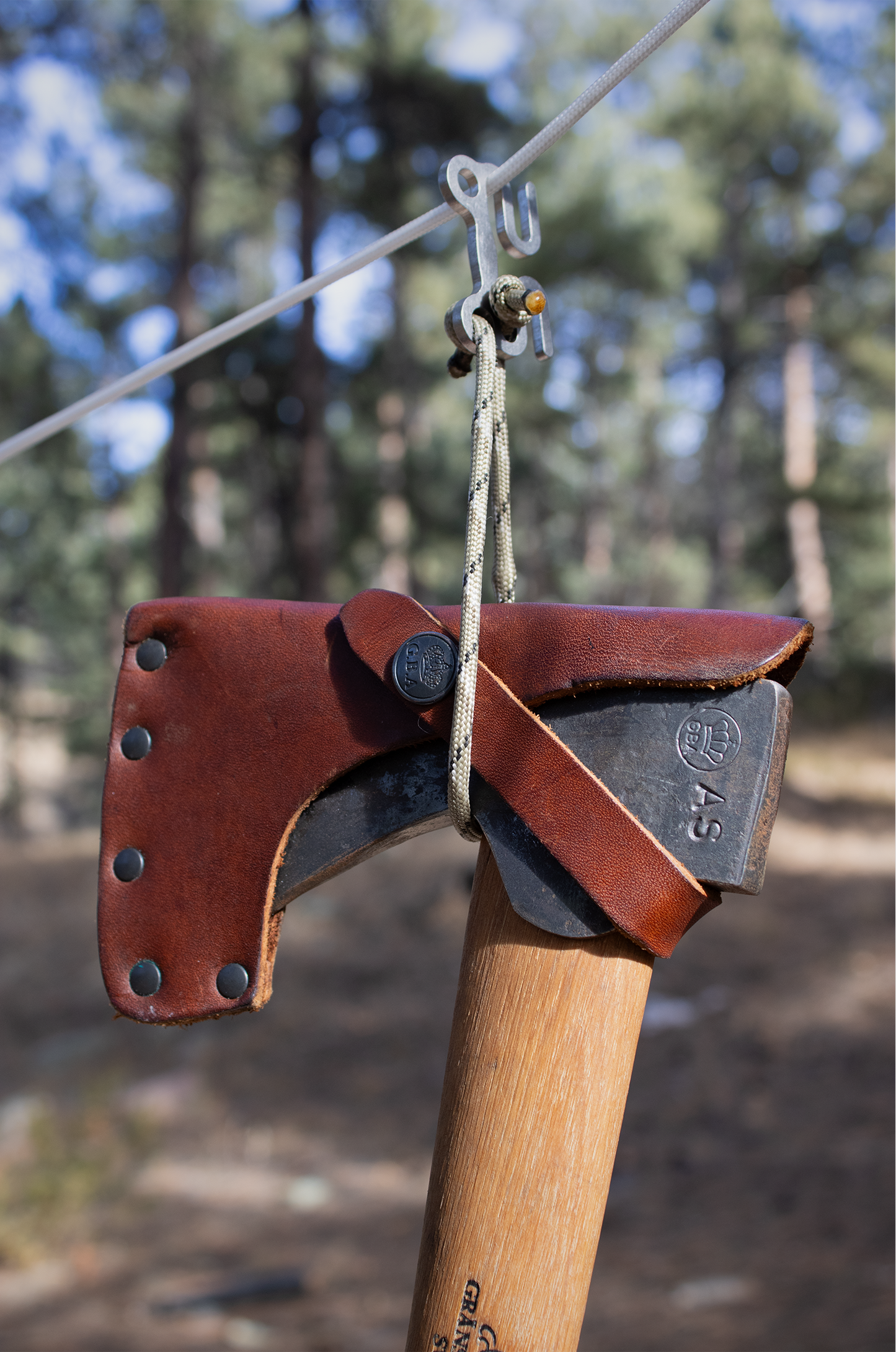 Amphibian™ - Universal Cordage Tool (Multifunctional, Sets up in Seconds)